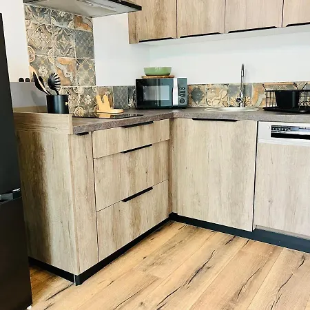 Apartment Le P'tit Canaulais - Logement Entier - Rez De Jardin - Paisible *